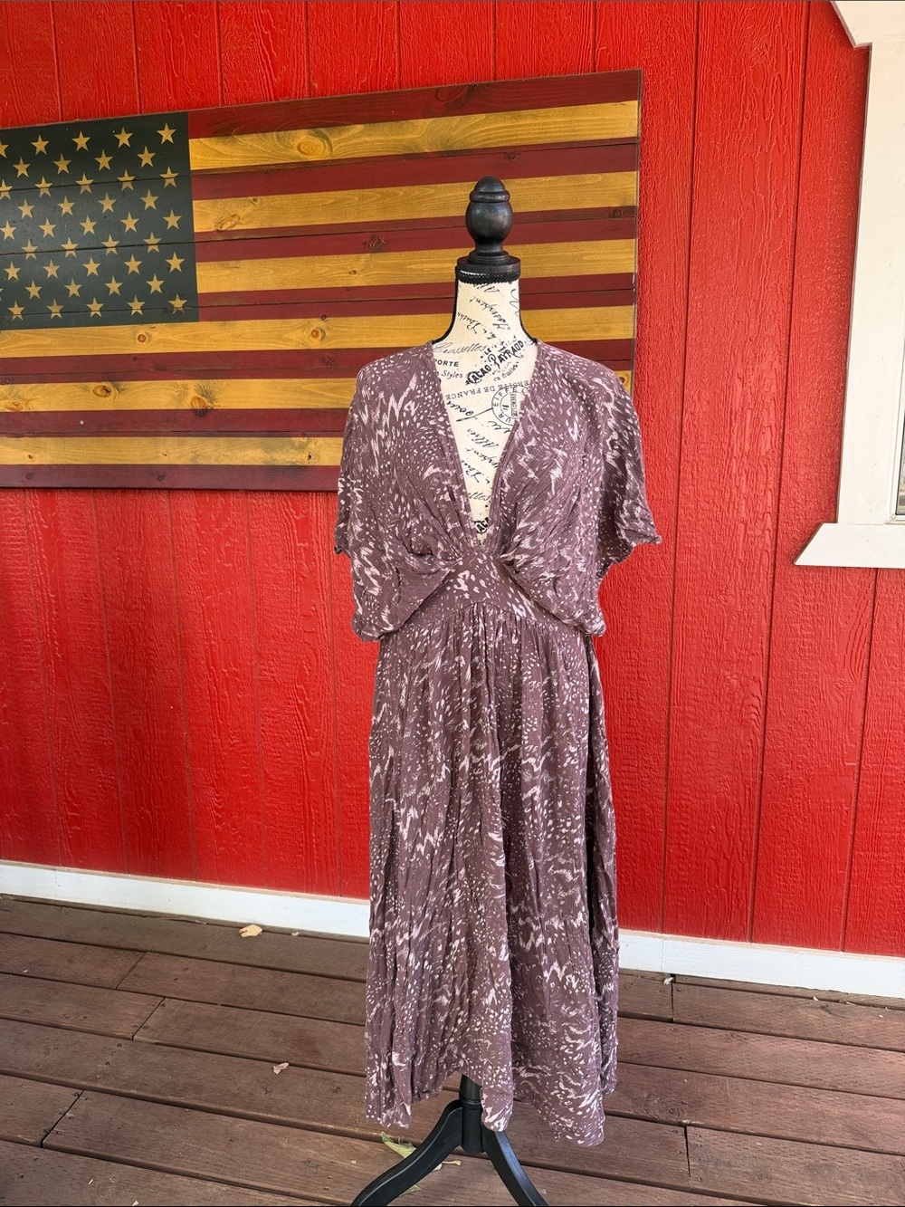 Vici Mauve Patterned Midi Dress - Picture 2 of 3